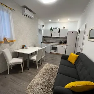  Apartman Plasse Croatia